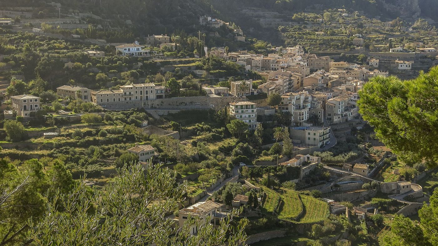 Banyalbufar — Banyalbufar (serra de Tramuntana)