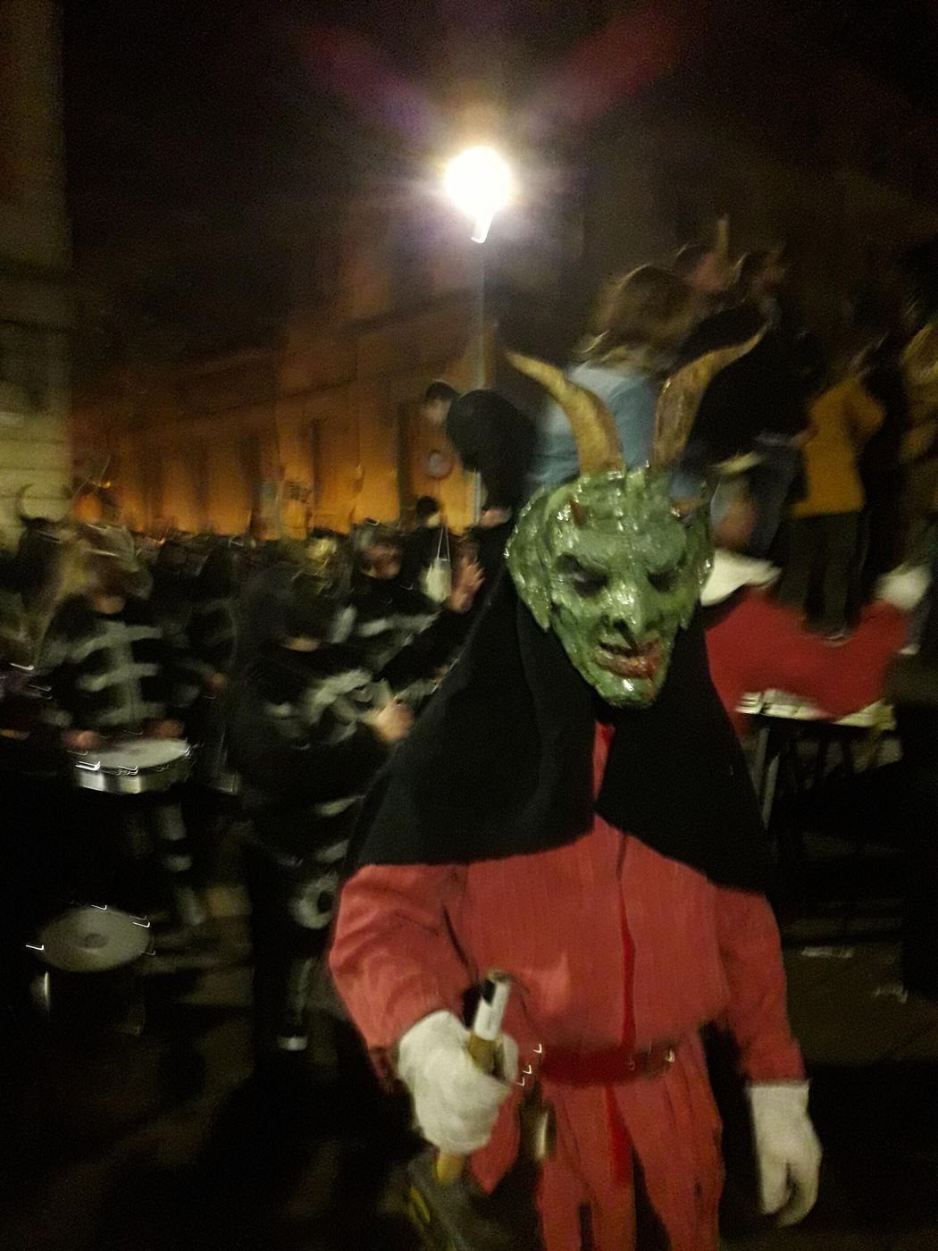 Sant Antoni a sa Pobla — Foguerons de Sant Antoni de sa Pobla a Gràcia 2019 - 20190126 215439