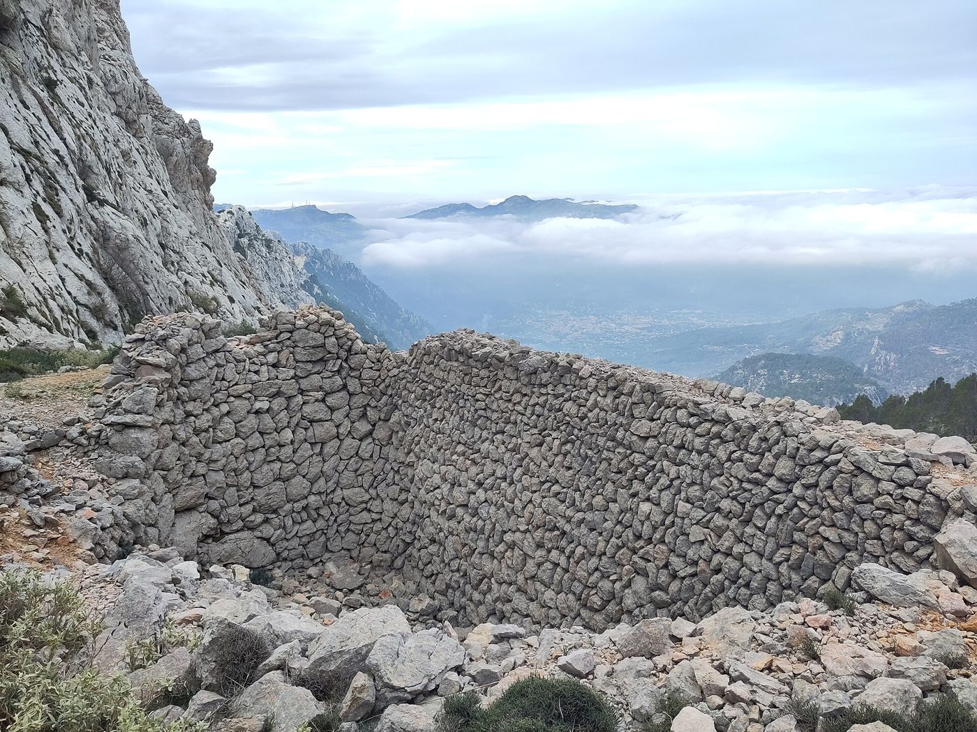 House of snow — Fornalutx . Coma de n'Arbona. snow house (2)
