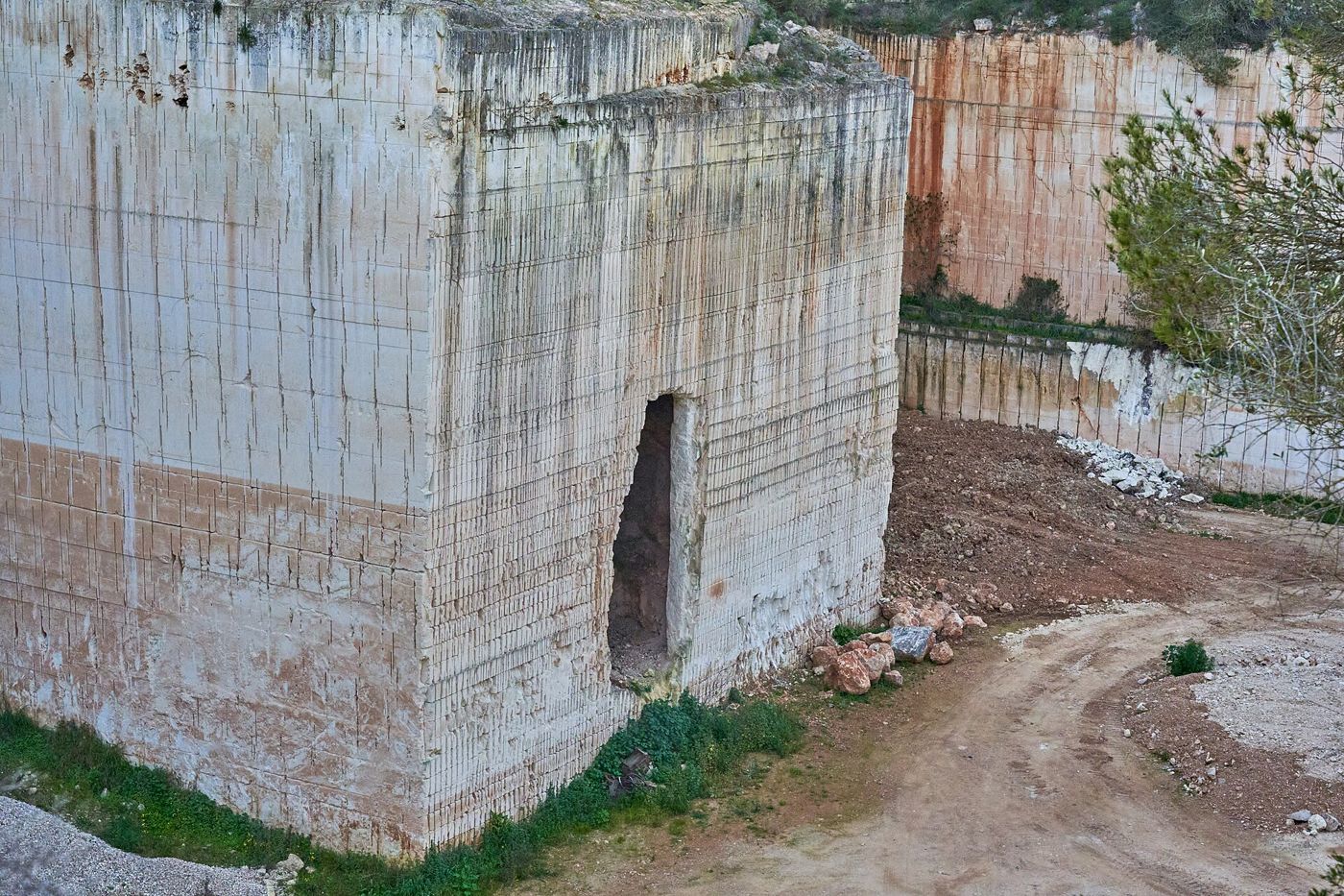 Pedrera de marès — Pedrera den Carreres, Santa Margalida, Mallorca (2)