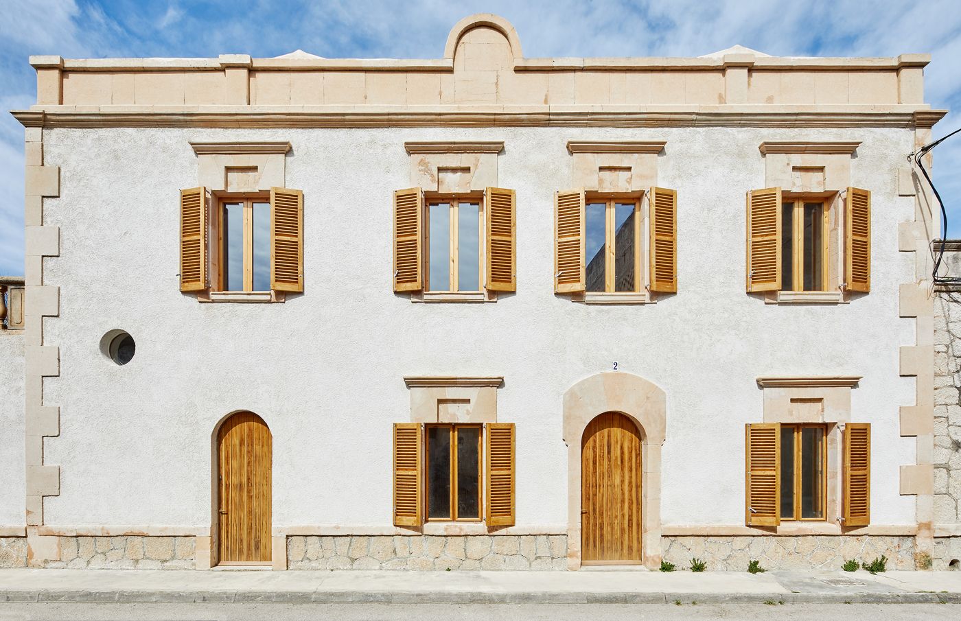Estación enológica de Felanitx , renovated facade