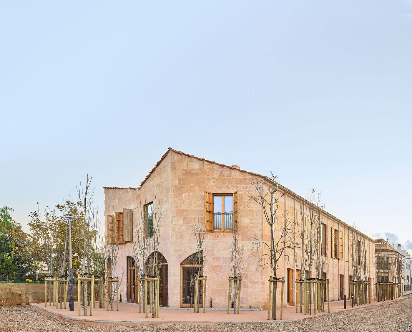 8 viviendas Salvador Espriu (Palma), bóvedas de arenisca local