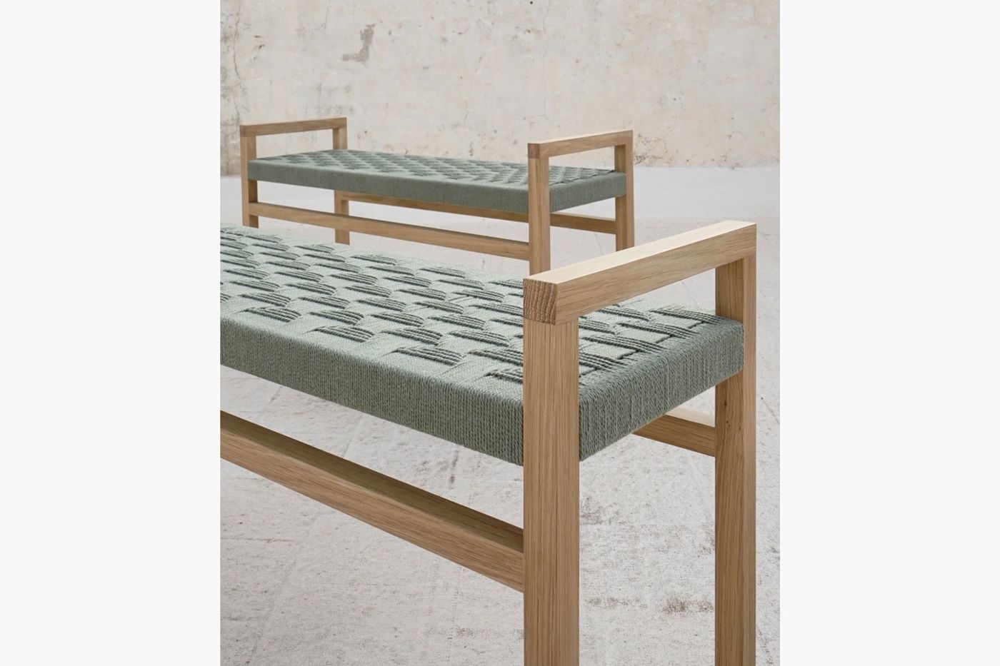 Banco PUPUT (roble y asiento tejido)