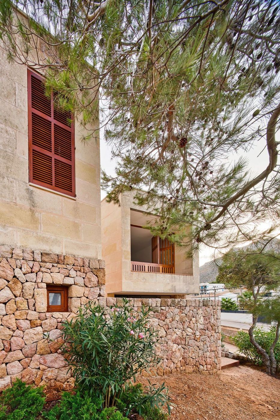 Casa Marés, Pollença: muro de marès y pedra en sec