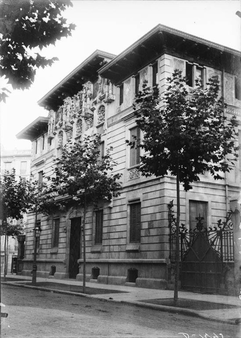 El Palau Ramon Montaner al carrer de Mallorca de Barcelona (AFCEC XXX D 1495)